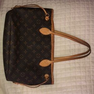 Louis Vuitton Neverfull Small Hangbag